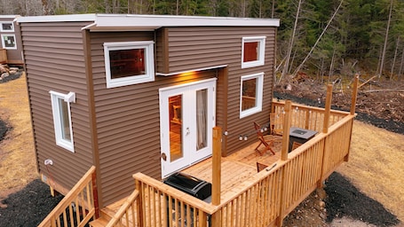 Exterior detail. Tiny home in Chester Nova Scotia. Hosted by Dordean Suites