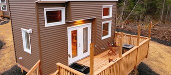 Tiny home in Chester Nova Scotia. Hosted by Dordean Suites  