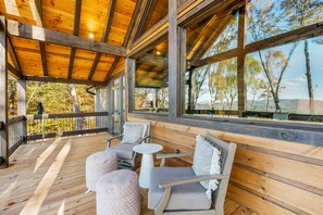 Terrace/patio - Eagle Ridge- Blue Ridge GA (Blue Ridge)