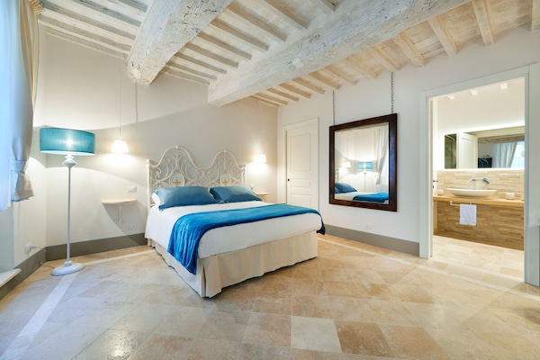 Deluxe-Zimmer | 1 Schlafzimmer, italienische Bettbezüge von Frette