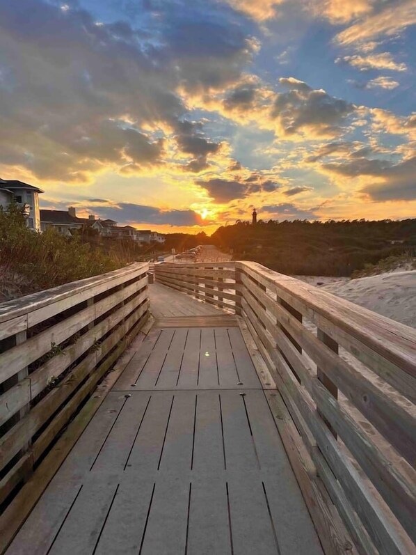 Property grounds - Oyster & Pearl Beautiful New Single Level Condo (Corolla)