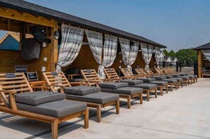 Terrace/patio - Oyster & Pearl Beautiful New Single Level Condo (Corolla)