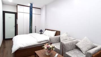 1 bedroom, WiFi, bed sheets