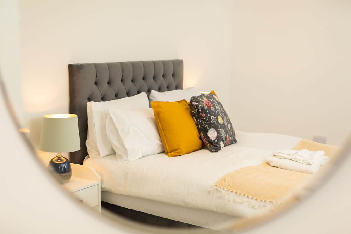 Apartment | 3 bedrooms, iron/ironing board, free WiFi, bed sheets