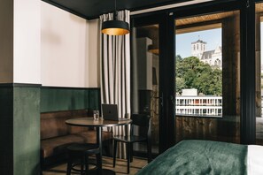 高级开间, 阳台 | 熨斗/熨衣板、婴儿床、免费 WiFi、床单