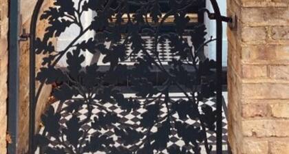 Charming 3-bed House in London