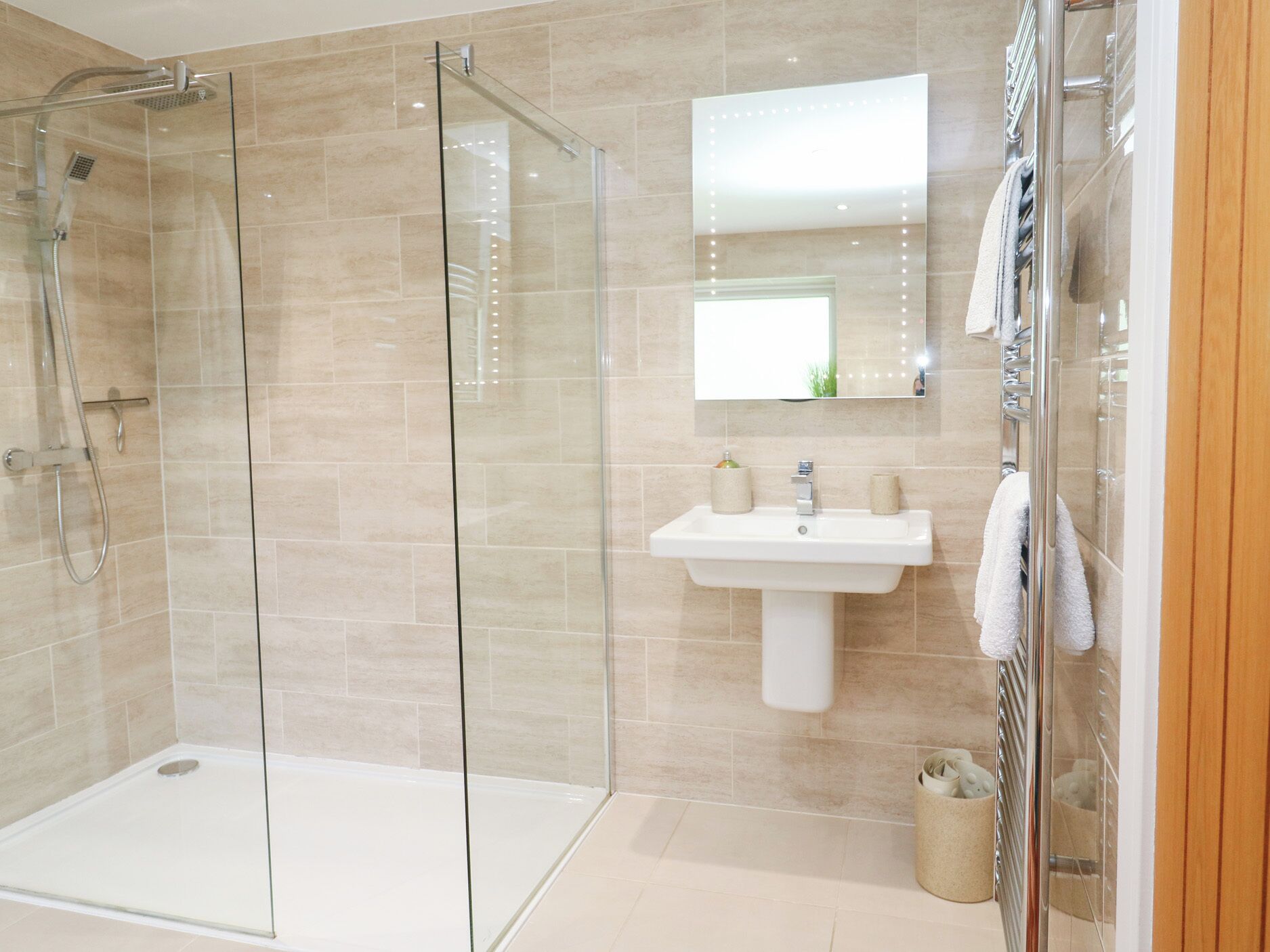 Cottage | Bathroom | Shower