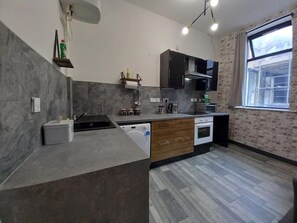 Private kitchen - ☆L2 APARTMENTS -CITY CENTER - (Liverpool)