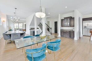 Dining - Modern Rooftop Home in Midtown (Atlanta)