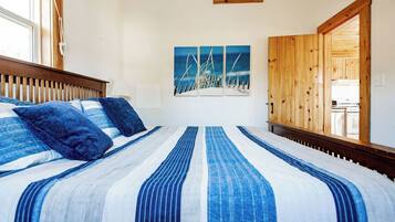 1 habitación, tabla de planchar con plancha, cuna de viaje y wifi