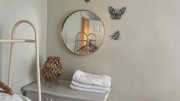 Apartment | 1 bedroom, free WiFi, bed sheets