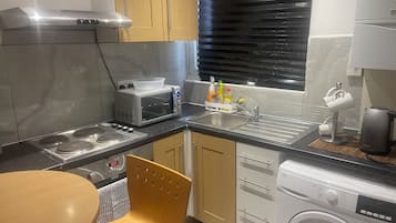 Apartment | Private kitchen | Fridge, microwave, oven, stovetop