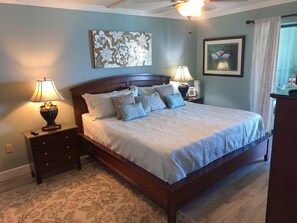 2 bedrooms, iron/ironing board, free WiFi, bed sheets - Directly on the beach. Gulf Tower 6B is your perfect destination! (Gulf Shores)