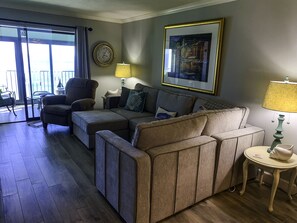 Smart TV - Directly on the beach. Gulf Tower 6B is your perfect destination! (Gulf Shores)