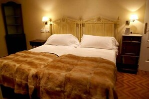 3 bedrooms, WiFi, bed sheets - 3 Habitaciones,3 Baños,en el Centro (Sevilla)
