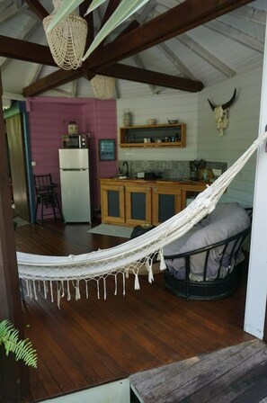 Interior - Tiki Paradise Lodge, Jardin Tropical, Piscine (Sainte-Anne)