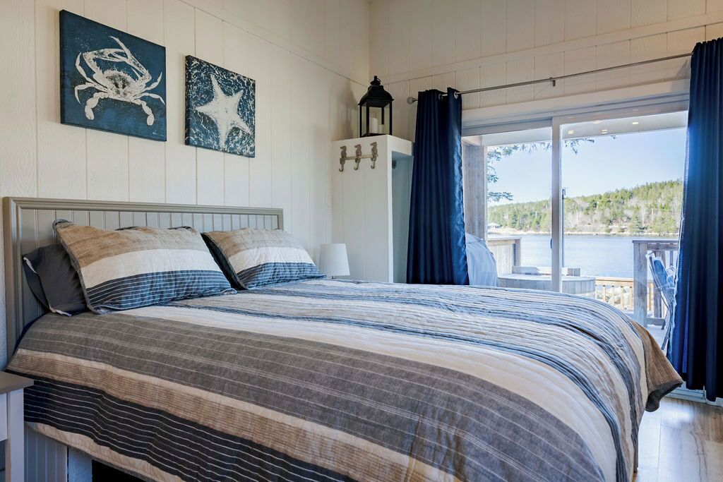 1 habitación, tabla de planchar con plancha, cuna de viaje y wifi 