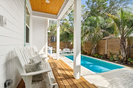 Outdoor pool, sun loungers