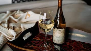 1 bedroom, premium bedding, down comforters, iron/ironing board