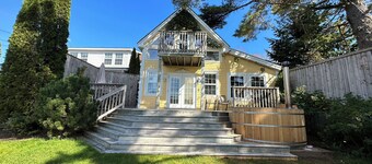 Wilson's Coastal Club - C7
