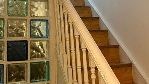 Unclassified image, 2 of 25, button - Remarkable 3-bed House in London (London)