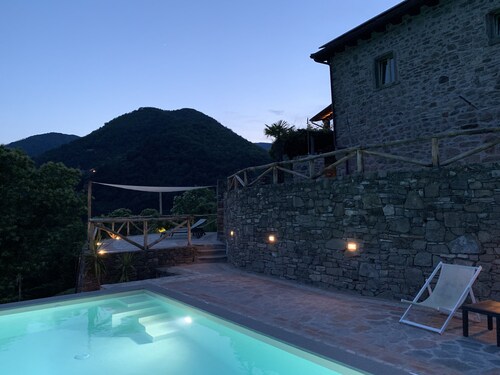 Magic Mola mit Pool (nördl.Toscana)