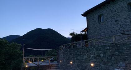 Magic Mola mit Pool (nördl.Toscana)