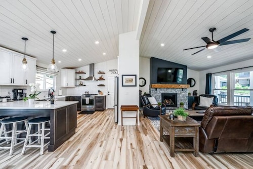 Stunning New Horse and Hare Inn