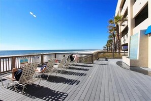Property grounds - ☀️Gulf Front Unit with Balcony-1BR+Bunk Palazzo 404☀️ (Panama City Beach)