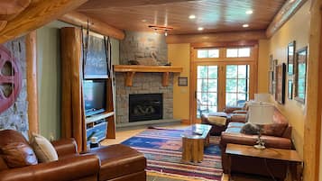 Luxury Chalet | Living area | 50-inch TV with cable channels