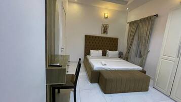 Apartamento | 2 quartos, Wi-Fi de cortesia, roupa de cama