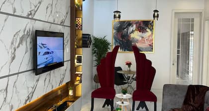 2 Bed Flat - Sleeps 4 - Parking - Wifi