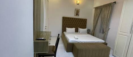 Apartment | 2 bedrooms, free WiFi, bed sheets