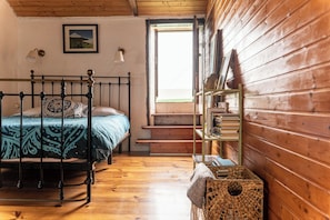 4 Schlafzimmer, Zimmersafe, kostenloses WLAN, Bettwäsche