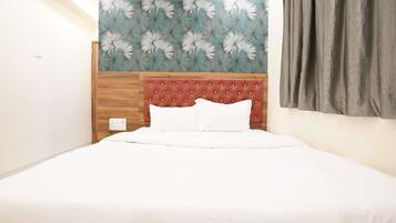 Deluxe Room | 1 bedroom, free WiFi