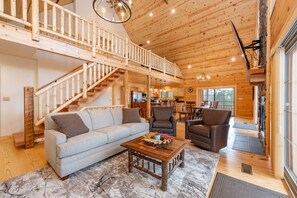 Smart TV, fireplace, table tennis