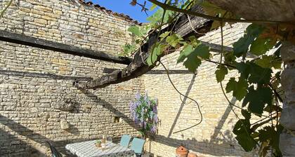 L ancien Cafe - Luxury Suites and Gites