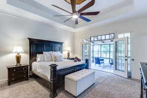 5 Schlafzimmer, Schreibtisch, Bügeleisen/Bügelbrett, kostenloses WLAN