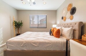 4 Schlafzimmer, Reisekinderbett, kostenloses WLAN