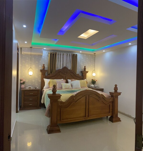 3 bedrooms, iron/ironing board, free WiFi, bed sheets