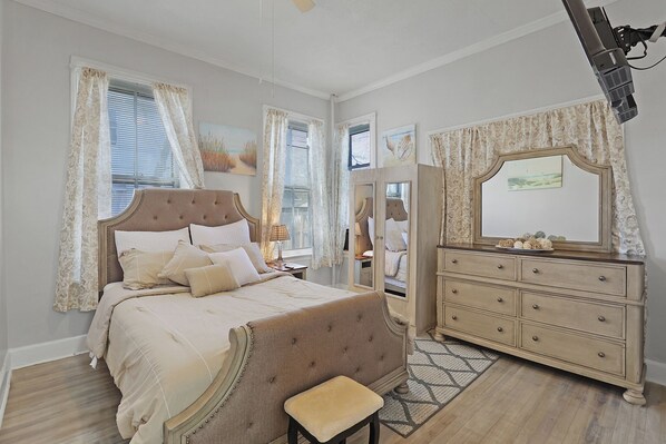 3 slaapkamers, een kluis op de kamer, een bureau