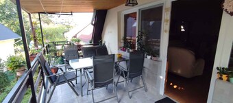 Holiday apartment near the beach with large terrace and air conditioning