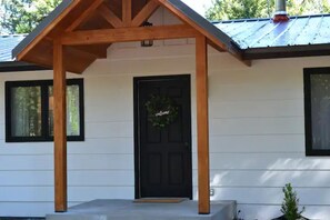 Exterior detail - Aspen Grove Retreat (Victor)