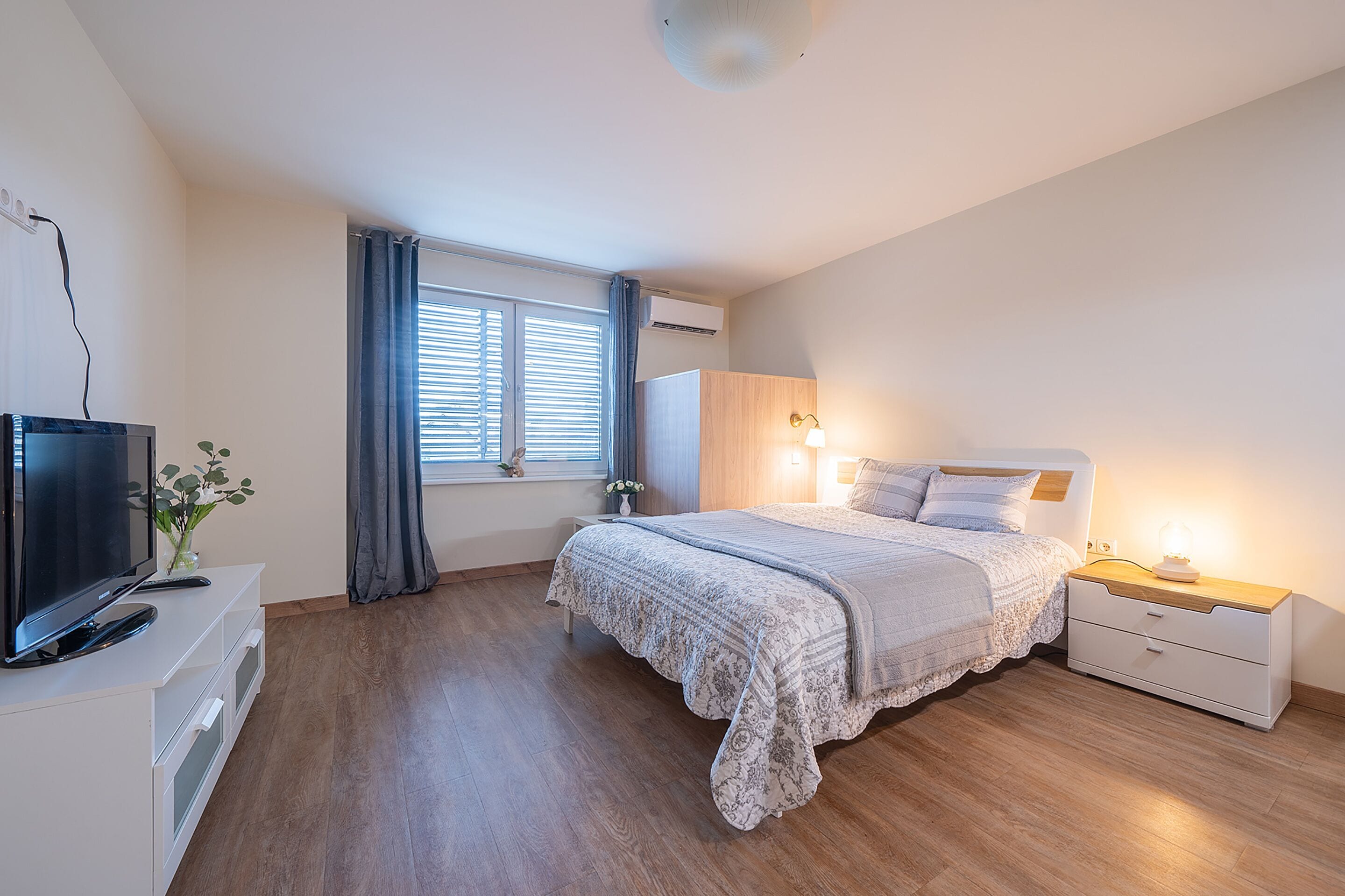 1 habitación, escritorio y wifi gratis 