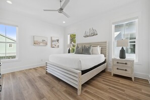 6 soverom, strykejern/-brett, wi-fi og sengetøy