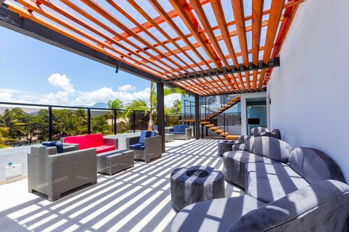  Skylight Suites Hotel Junior suite 1 Bedroom. 1 king
Breakfast included. 