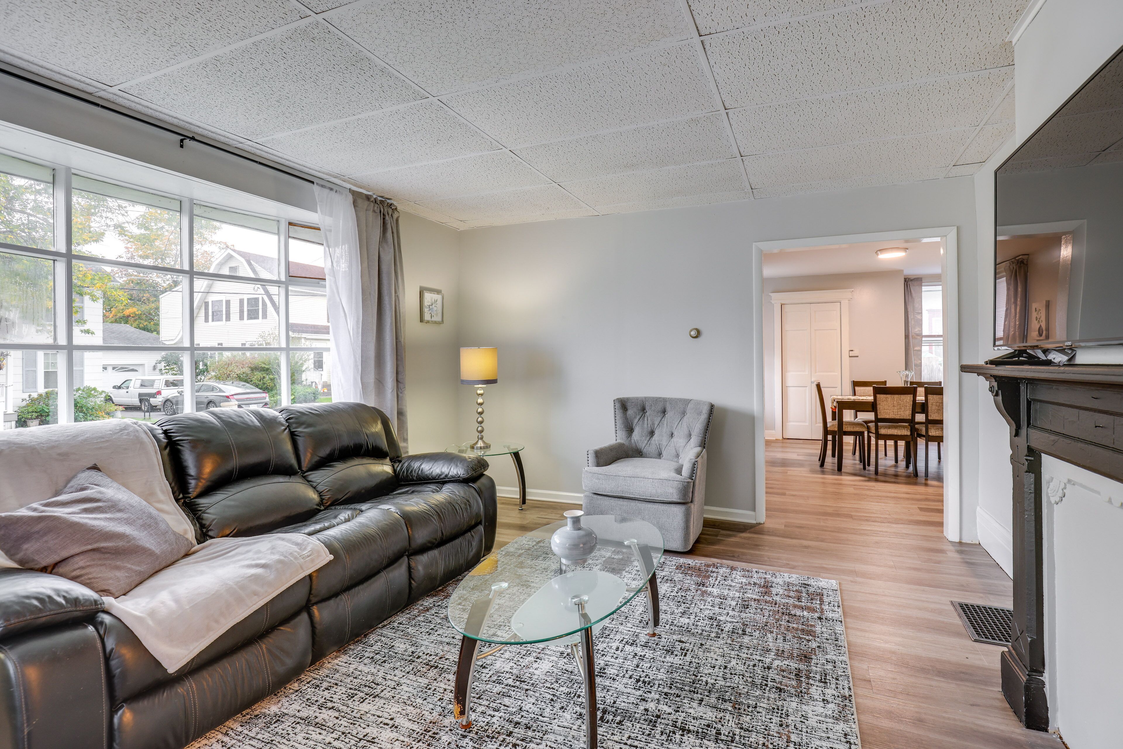 Central Auburn Apartment W/ Porch: Pets Welcome! - State of New York