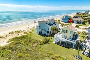 Beach nearby - Sand `N Sea's Sunshine Beach - Dog Friendly, Gulf Views, Steps from Sand & Surf (Galveston)
