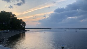 Nær stranden