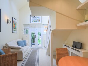 Interior - Acorn Lodge Windsor - Pass the Keys (Winkfield)